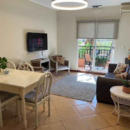 Flora Apartments Puerto Iguazú Extérieur photo
