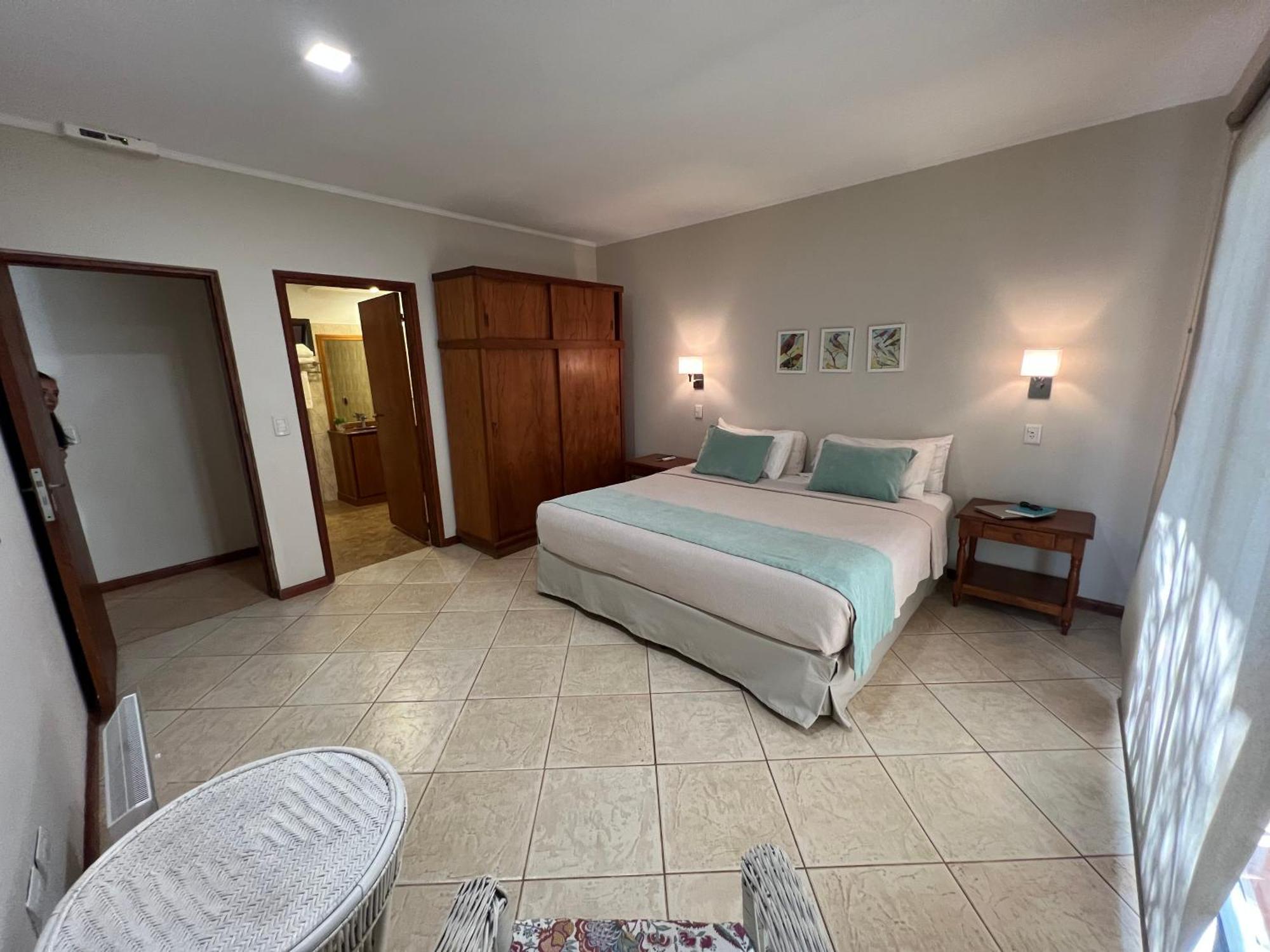 Flora Apartments Puerto Iguazú Extérieur photo