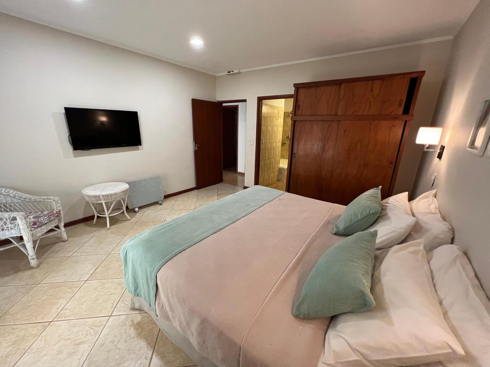 Flora Apartments Puerto Iguazú Extérieur photo