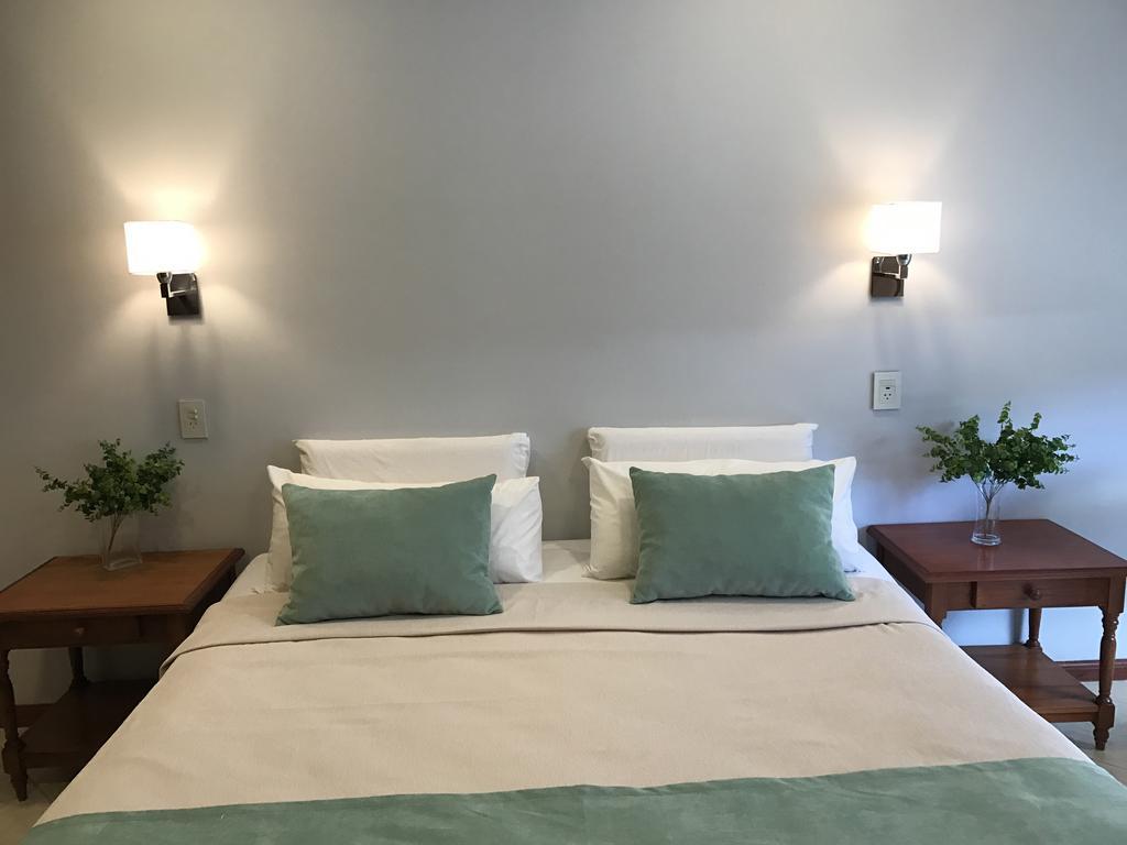 Flora Apartments Puerto Iguazú Extérieur photo